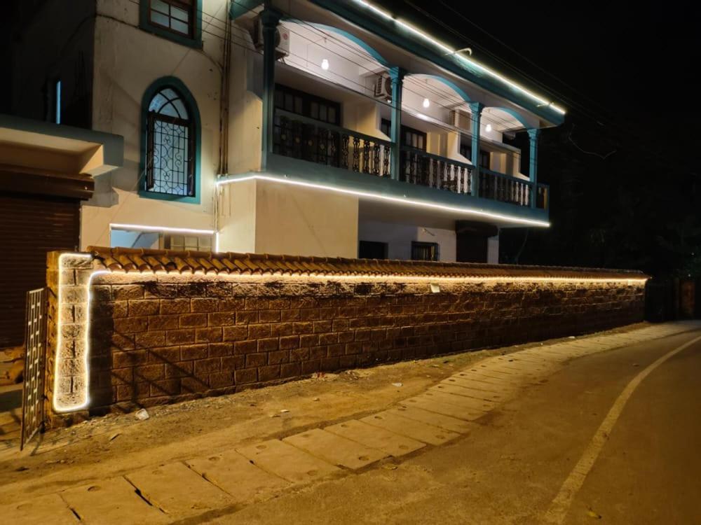 Calangute Beach Rocks Екстер'єр фото