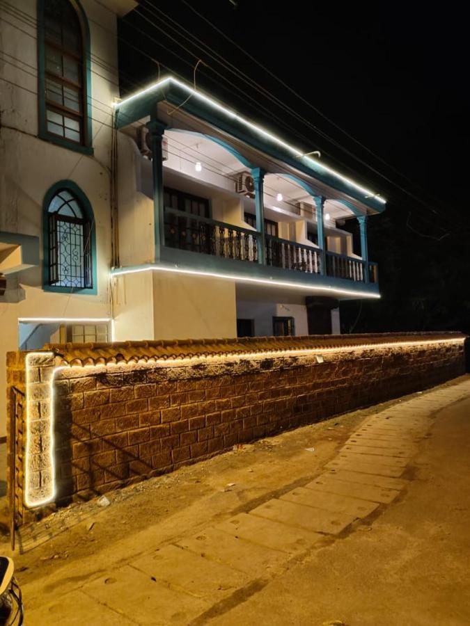 Calangute Beach Rocks Екстер'єр фото